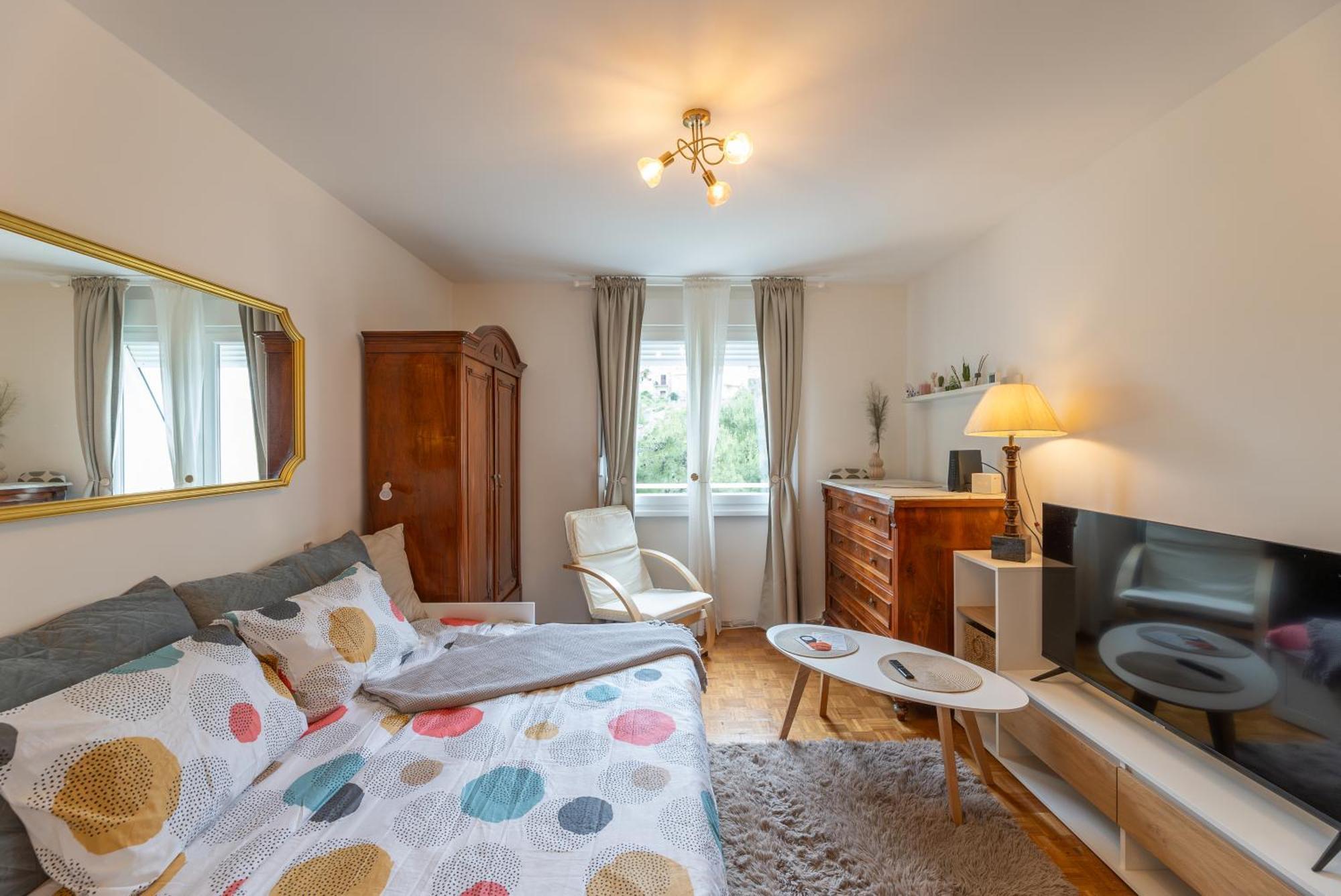 Studio Apartman Providenca Сплит Екстериор снимка